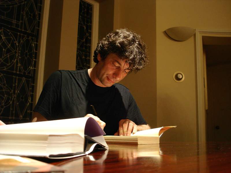 Neil-Gaiman-Writing-Tips-Bobby-Powers